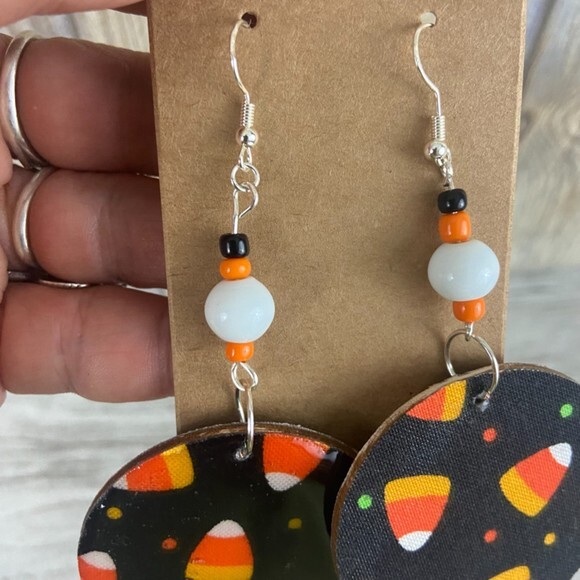 Candy Corn Black Orange Round 2” Dangle White Beaded French Wire Silver - Picture 8 of 8